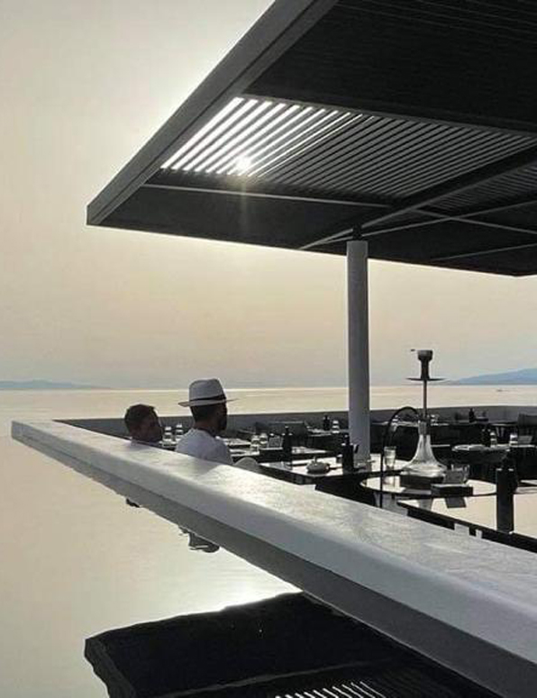 ΓΥΑΛΙΝΕΣ ΚΑΤΑΣΚΕΥΕΣ ΣΤΗΝ ΤΗΝΟ