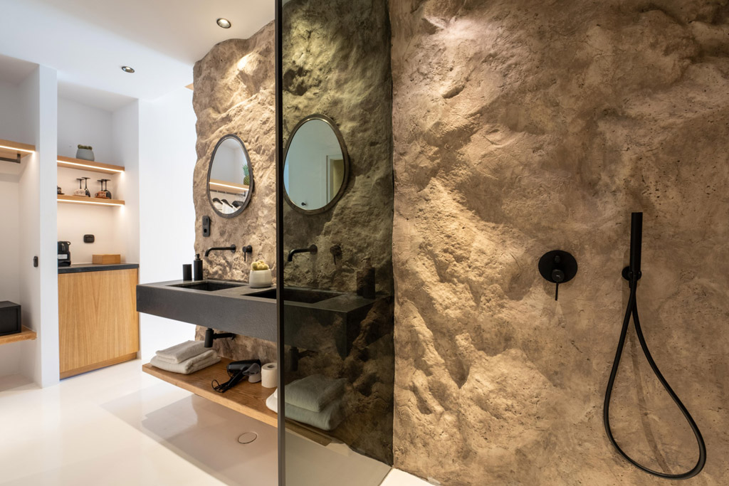 ΓΥΑΛΙΝΕΣ ΚΑΤΑΣΚΕΥΕΣ ΣΤΗΝ ΤΗΝΟ